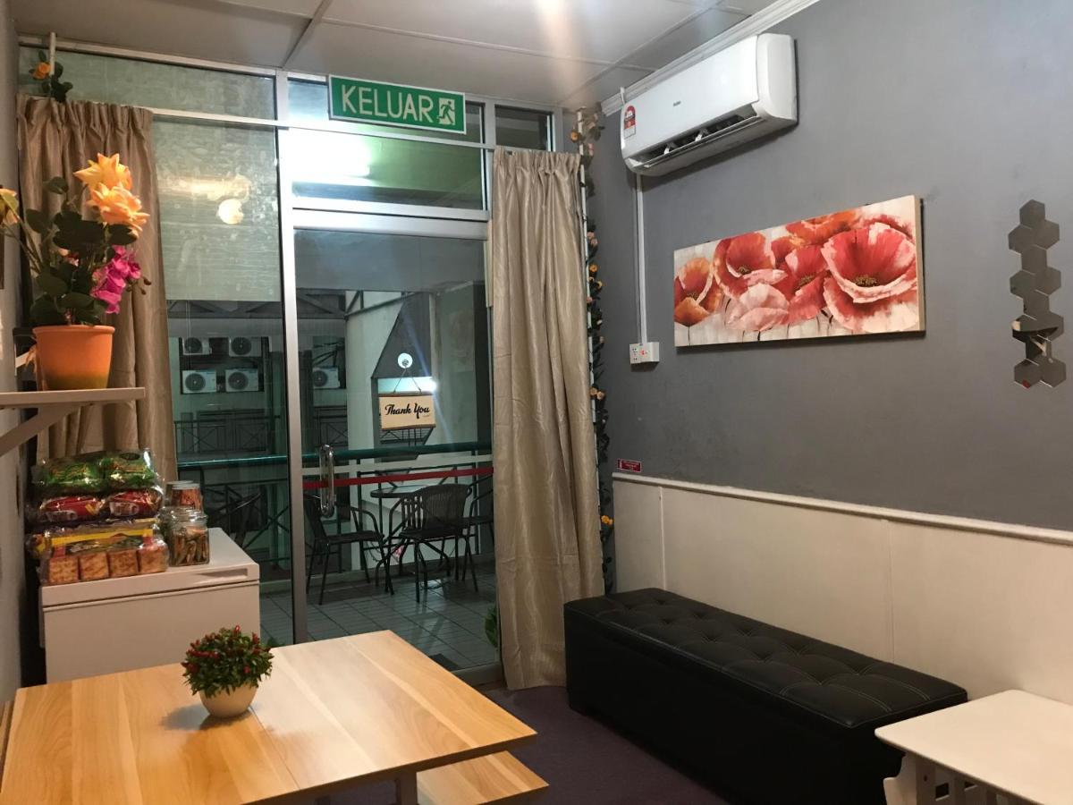 Nusantara Mattwaddien Hostel Kota Kinabalu Exterior photo